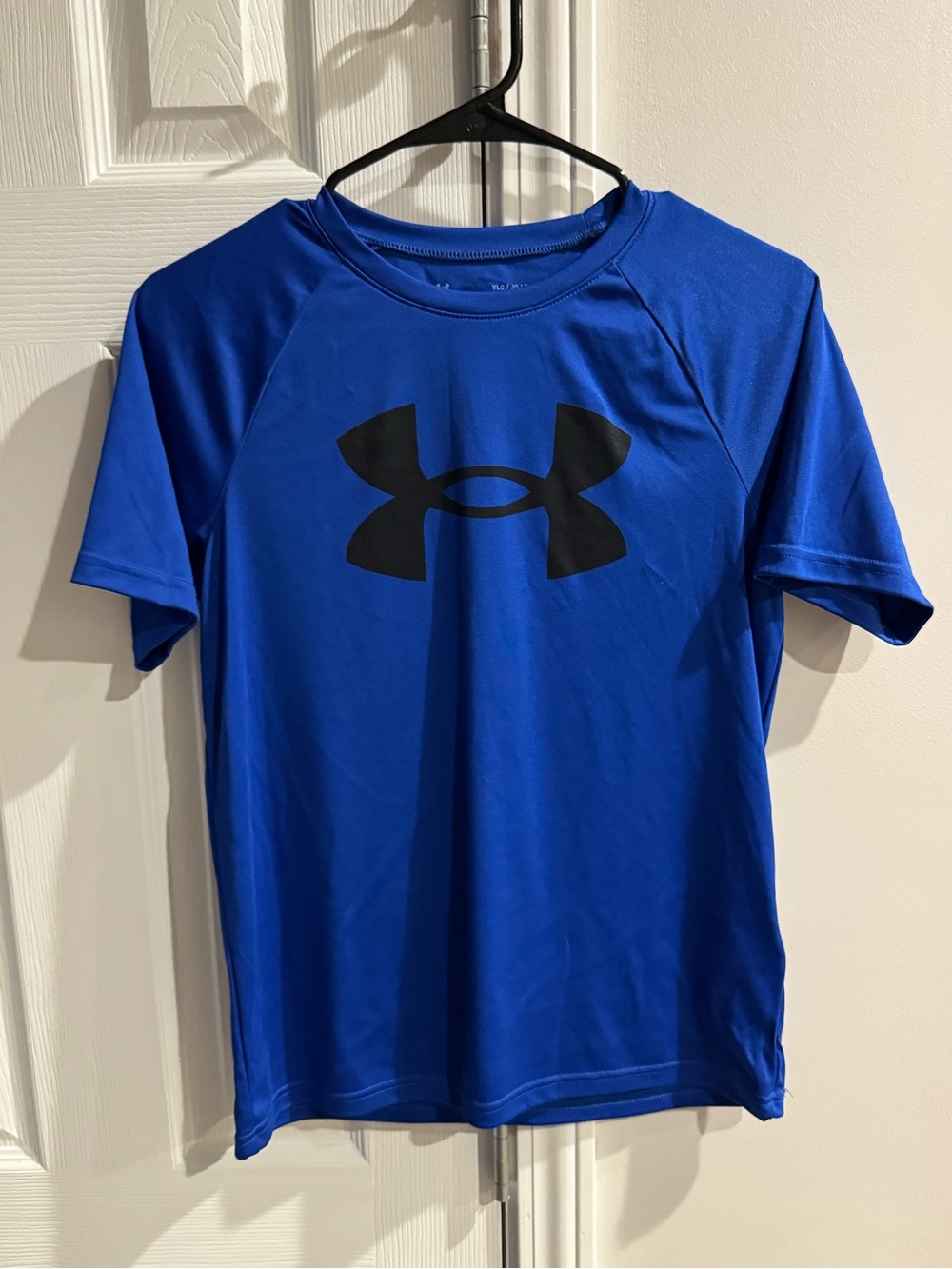 Under Armour blue T-shirt